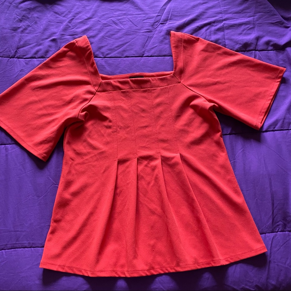 🎉LAST CHANCE🎉Ann Taylor Square neck pleated top
